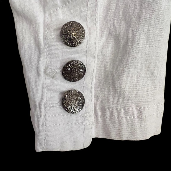 DG2 WHITE VINTAGE SPRING/SUMMER DENIM WITH STRETCH EMBELLISHED BLAZER - Picture 12 of 13